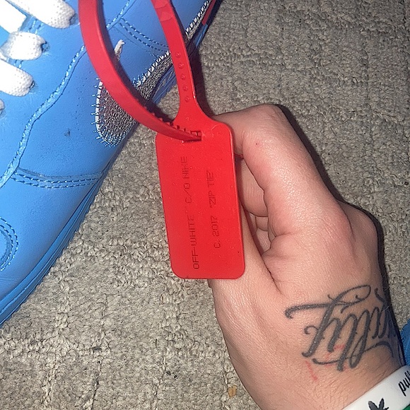 OFF WHITE X Air Force 1 “MCA” - Picture 5 of 5
